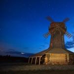 Day one: horse show, bread from the oven and sunset at the mill