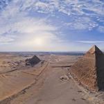 Satelitné snímky našli nové pyramídy v Egypte Cheopsova pyramída z vesmírnych snímok